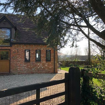 The Stable Barn *On The Edge Of The New Forest* Downton  Exterior photo