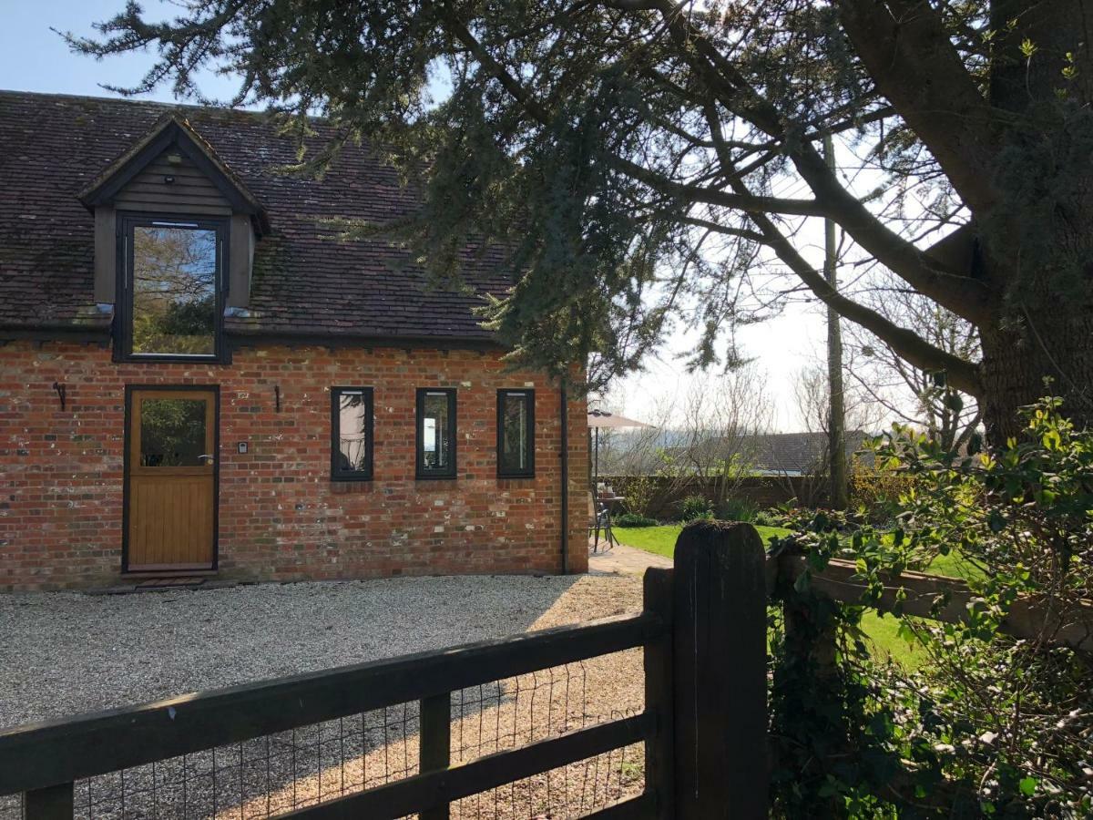 The Stable Barn *On The Edge Of The New Forest* Downton  Exterior photo